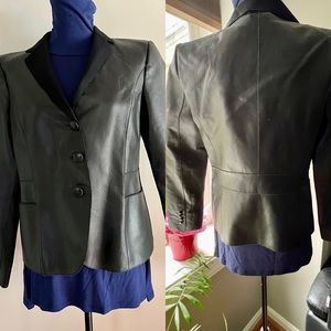 GIORGIO ARMANI spectacular black jacket 🖤
Lomb Leather